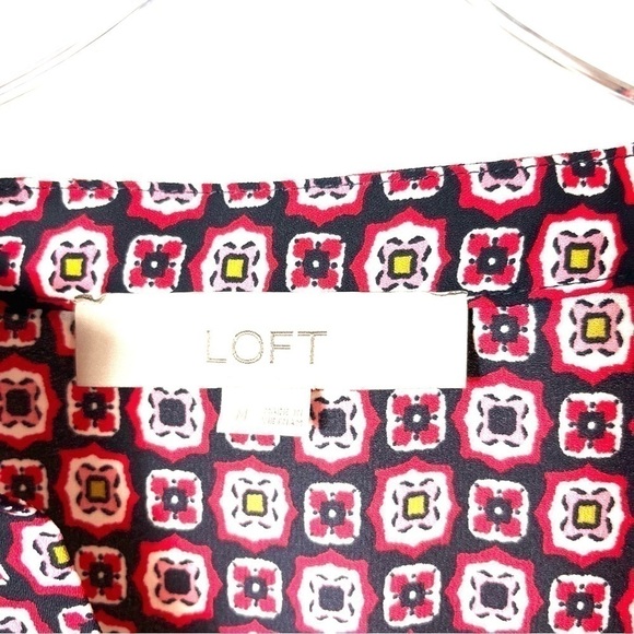 LOFT Long Sleeve Mixed Media Red Mosaic Print Long Sleeve V Neck Blouse - Picture 4 of 6